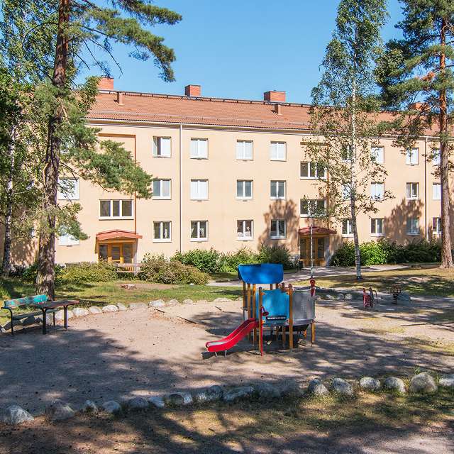 Tallåsvägen 15 B i Eskilstuna